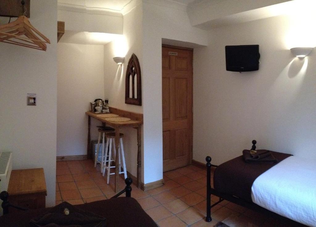Tanglewood Gatwick Bed & Breakfast Crawley  Room photo